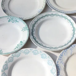 6 assiettes dépareillées en terre de fer