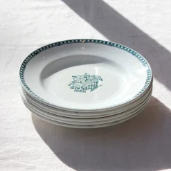 6 assiettes plates à la corbeille centrale