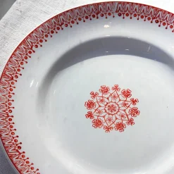 6 assiettes plates aux arabesques