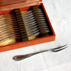 12 fourchettes à escargot en métal argenté