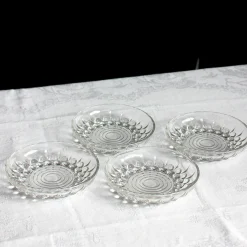 4 ramequins en verre ciselé