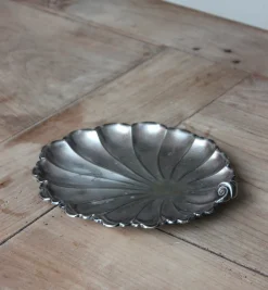 Assiette coquillage en métal argenté vintage