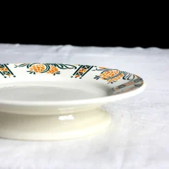 Assiette sur pied aux ananas