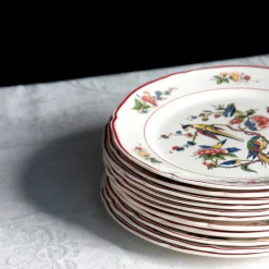 Assiettes anciennes au phoenix