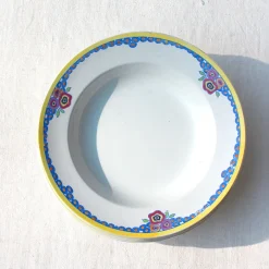 Assiettes art déco aux couleurs vives