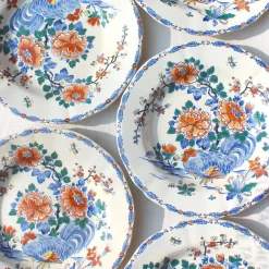 Assiettes aux coq et pivoines de Gien