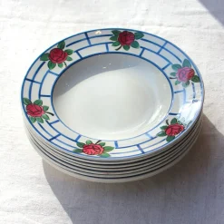 Assiettes aux roses art déco