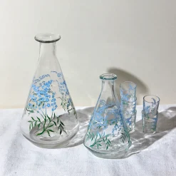 Carafes fleuries et leurs 5 verres à liqueur