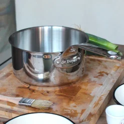 Casseroles à queue en inox