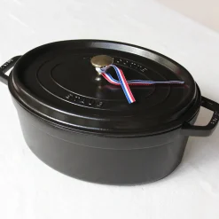 Cocotte ovale en fonte noire
