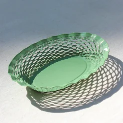 Corbeille à pain ovale en métal coloré