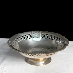 Corbeille ajourée en métal argenté