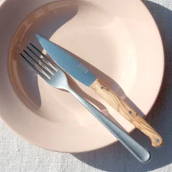 Couteau de table manche en olivier