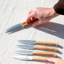 Couteau de table manche en olivier