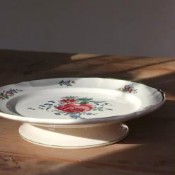 Duo d'assiettes sur pied aux bouquets de fleurs