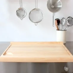 Grand plan de travail en bois