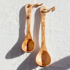 Louche en bois d'olivier verni