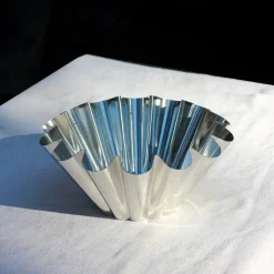 Moule à brioche en fer blanc