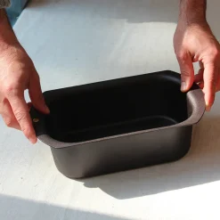 Moule à gâteau et pain en fer