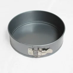 Moule à manqué démontable au revêtement antiadhésif