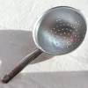 Passoire à queue en inox et aluminium