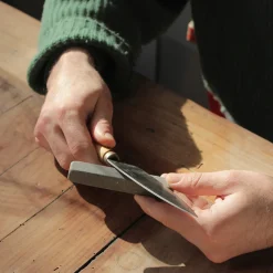 Pierre à aiguiser naturelle