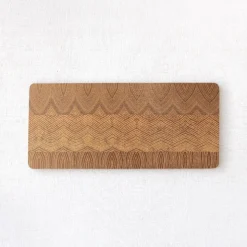 Planche à découper en robinier fabriquée à la main