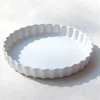 Plat à tarte en porcelaine blanche