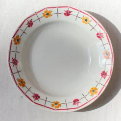 Plat creux au décor art déco