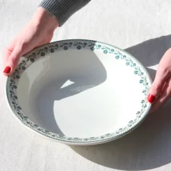 Plat creux en terre de fer