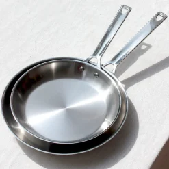 Poêle en inox 18/10 brossé manche fixe