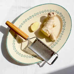 Râpe en inox manche en bois de prunier