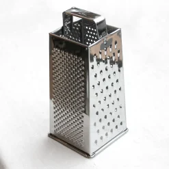 Râpe quatre faces en inox