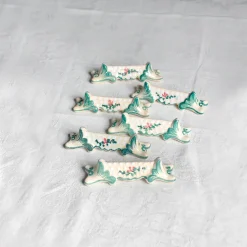 Six porte-couteaux en céramique peinte à la main