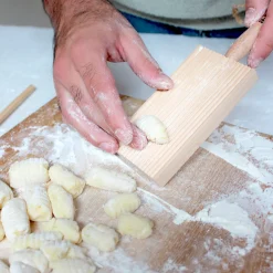 Tablette striée à gnocchis