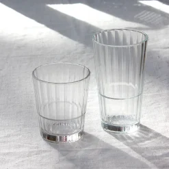 Verre à eau strié